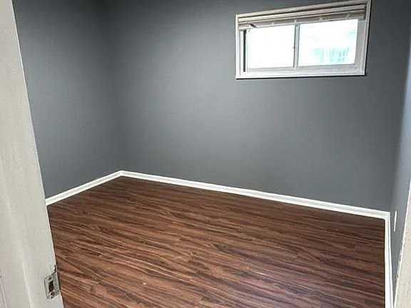 16801 Langly Ave - Photo 3 of 5