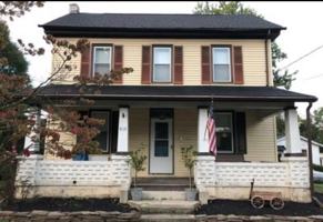 featured image of 806 Blooming Glen Rd