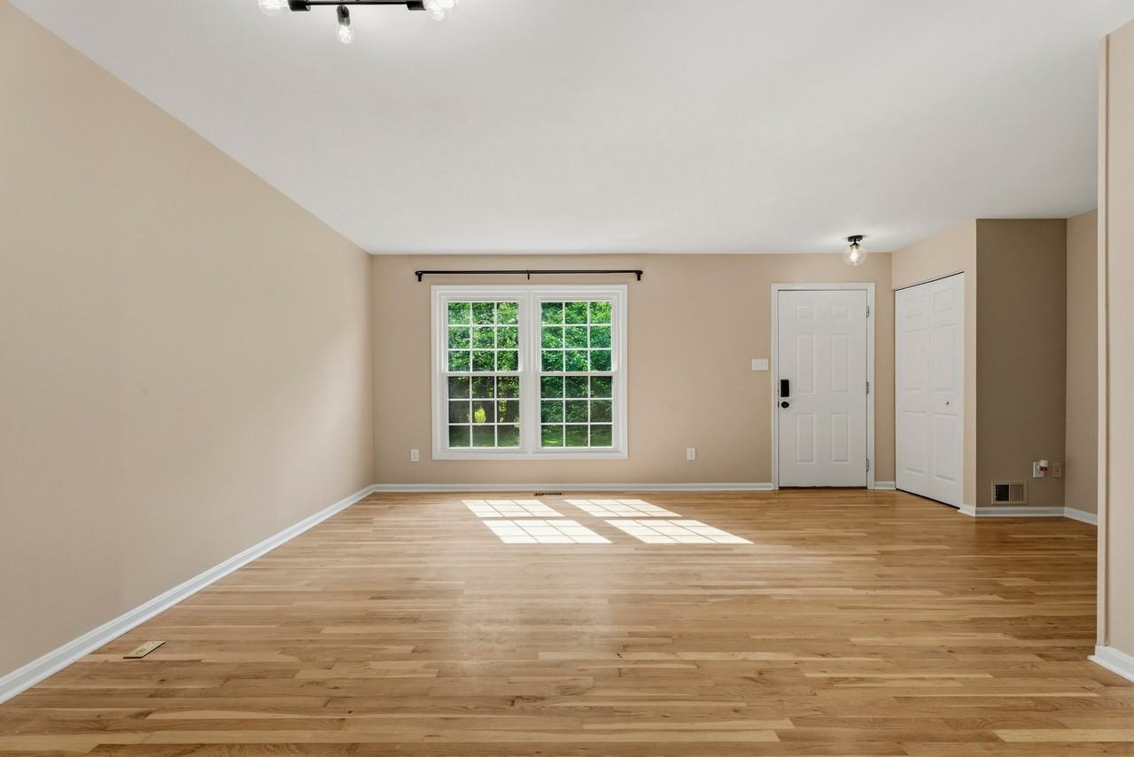 11640 Pleasant Meadow Dr - Photo 5 of 35