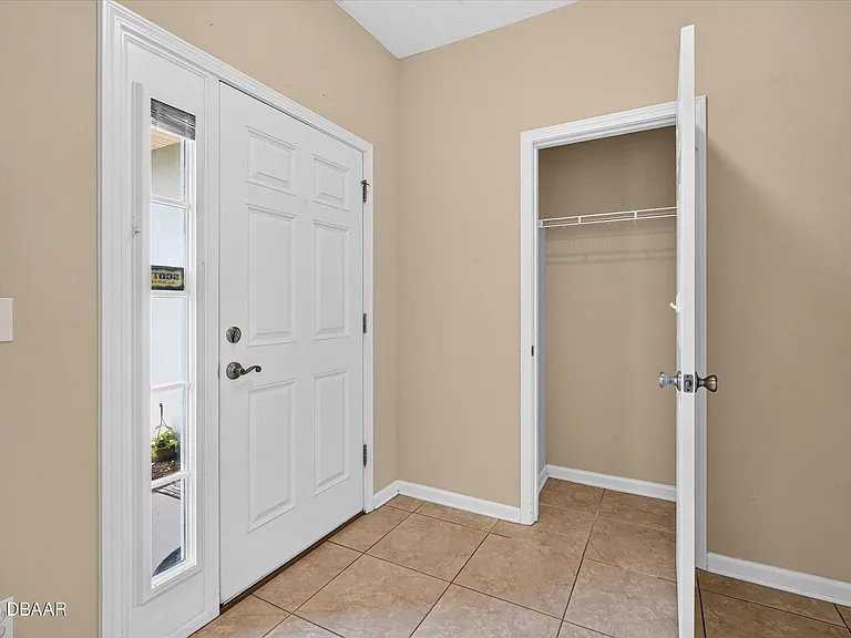 72 Amistad Dr - Photo 5 of 33