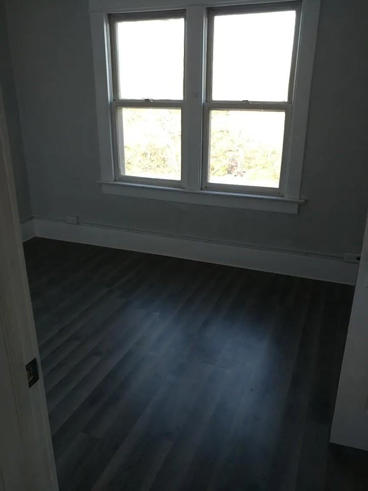 122 5th Ave Se - Photo 4 of 19