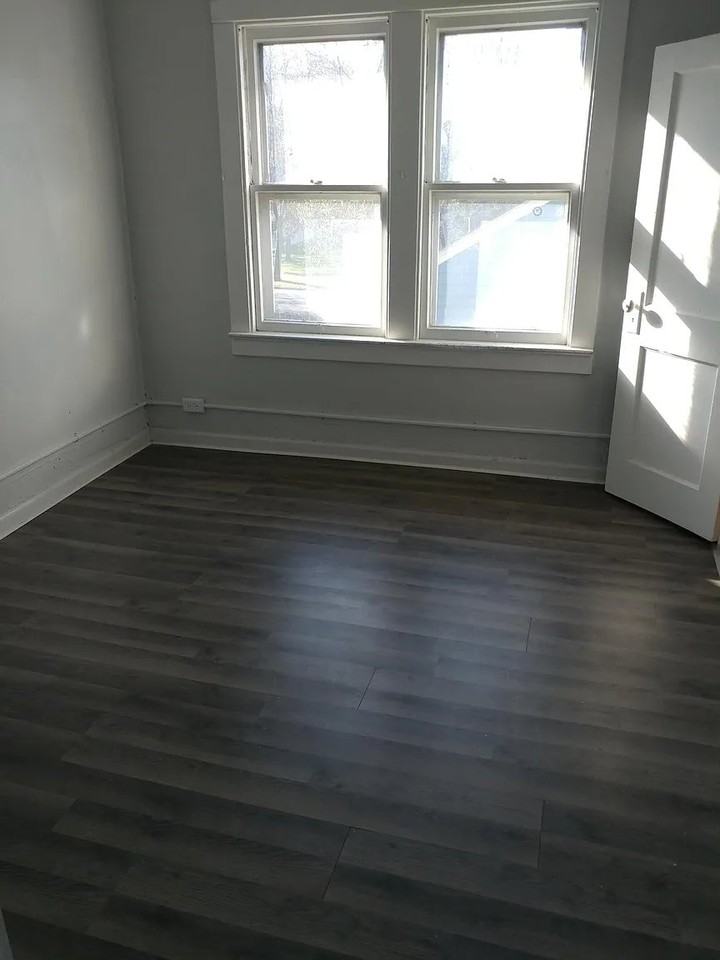 122 5th Ave Se - Photo 5 of 19