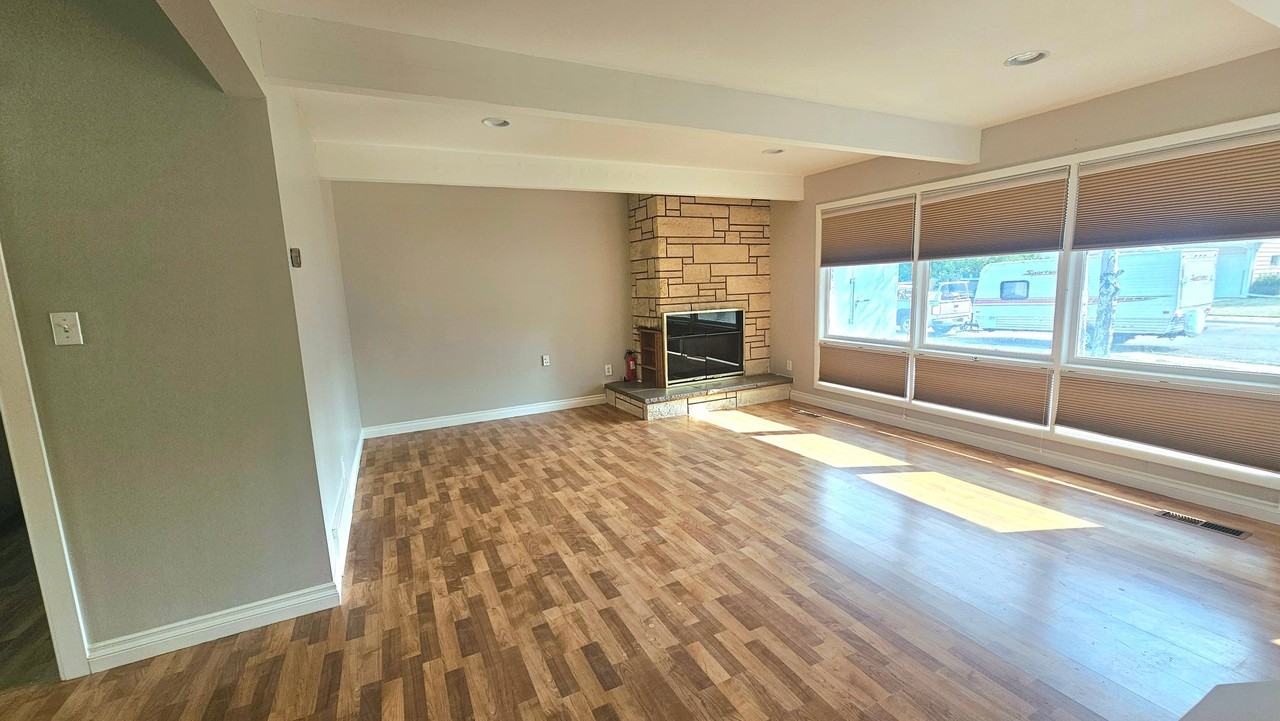 1029 Durango Dr - Photo 2 of 20