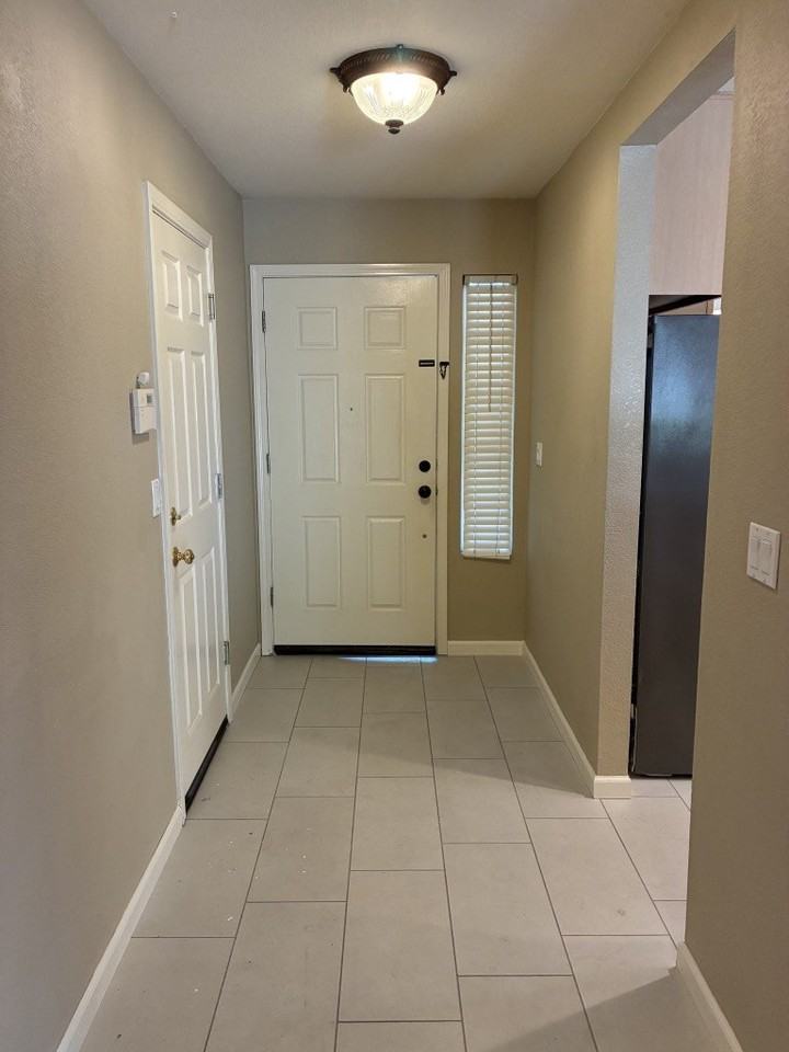 1837 Hawkhaven Way - Photo 4 of 18