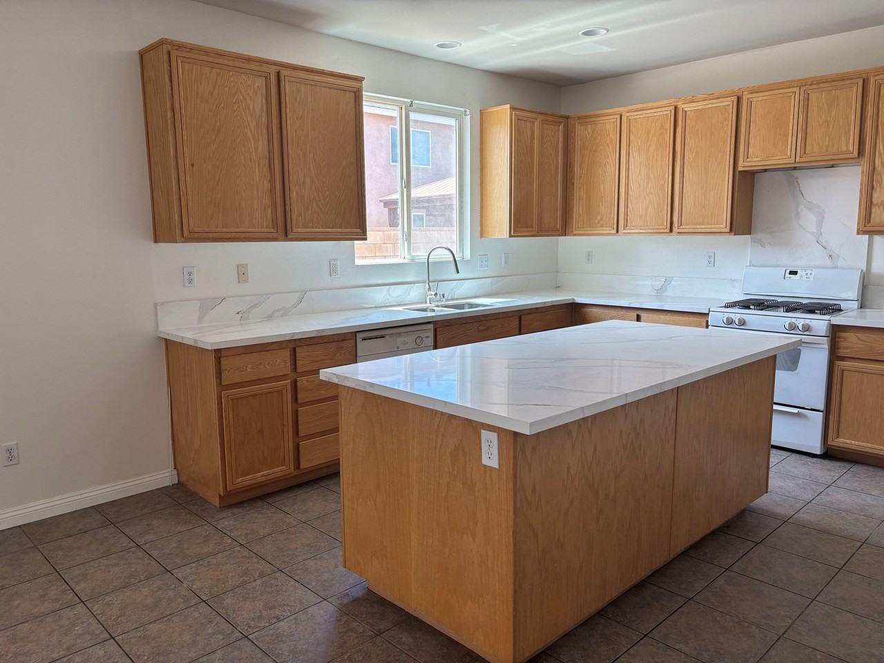 2752 Allessandra Ct - Photo 7 of 20