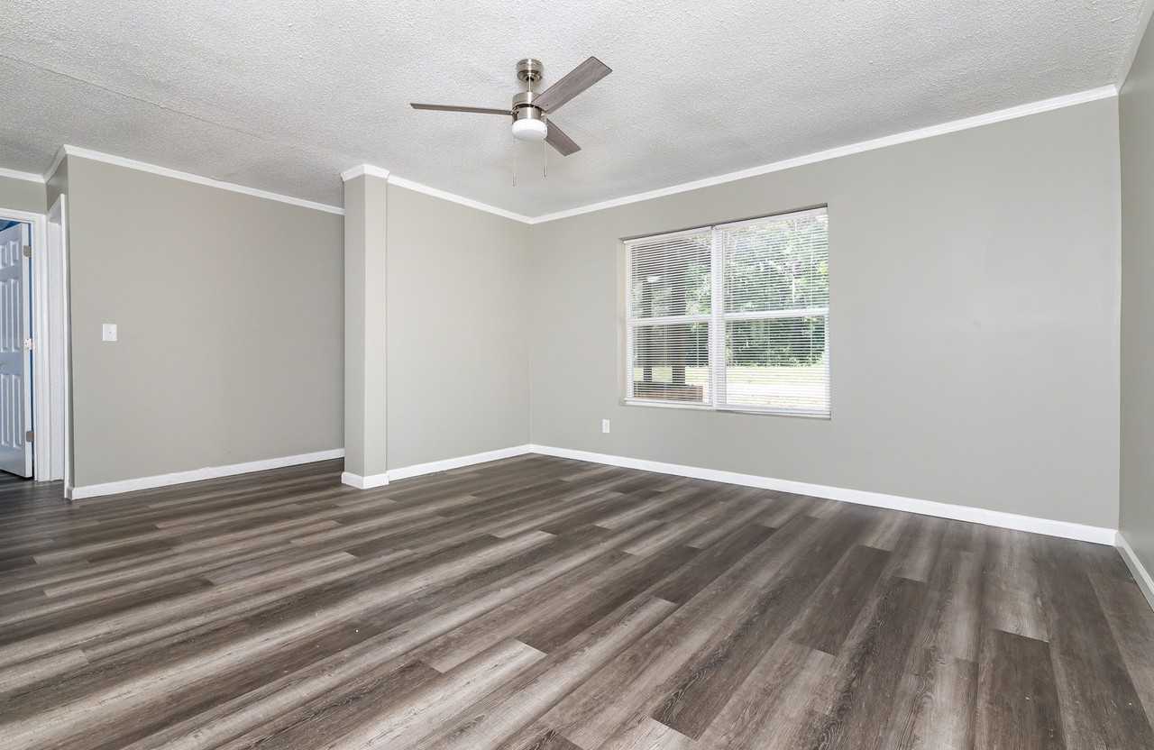 506 Plain St - Photo 6 of 20
