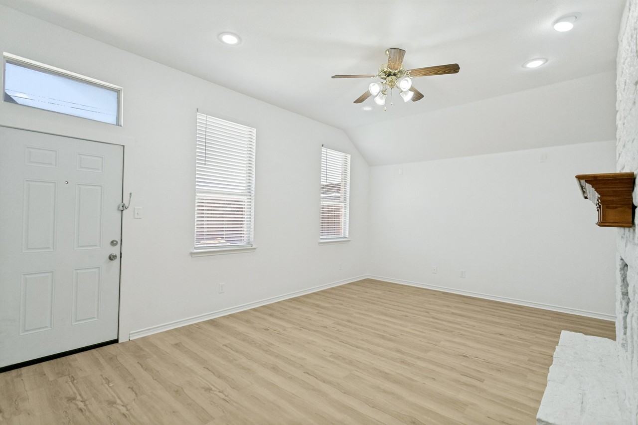 1745 Woodstream Ln - Photo 2 of 12
