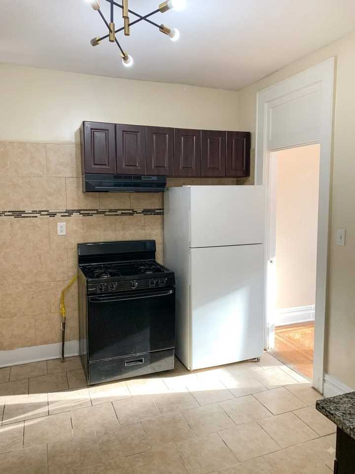 96 Hillcrest Ter #5 - Photo 6 of 8