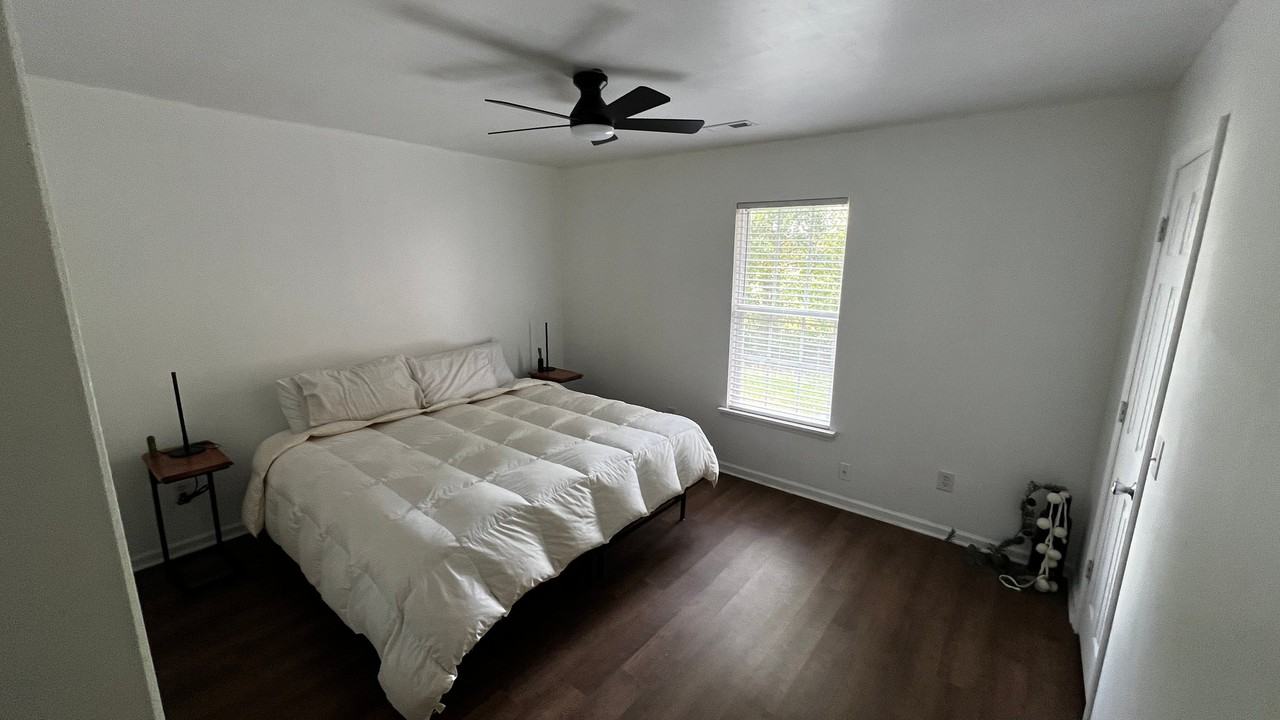 3866 W Wilson St #A - Photo 4 of 6