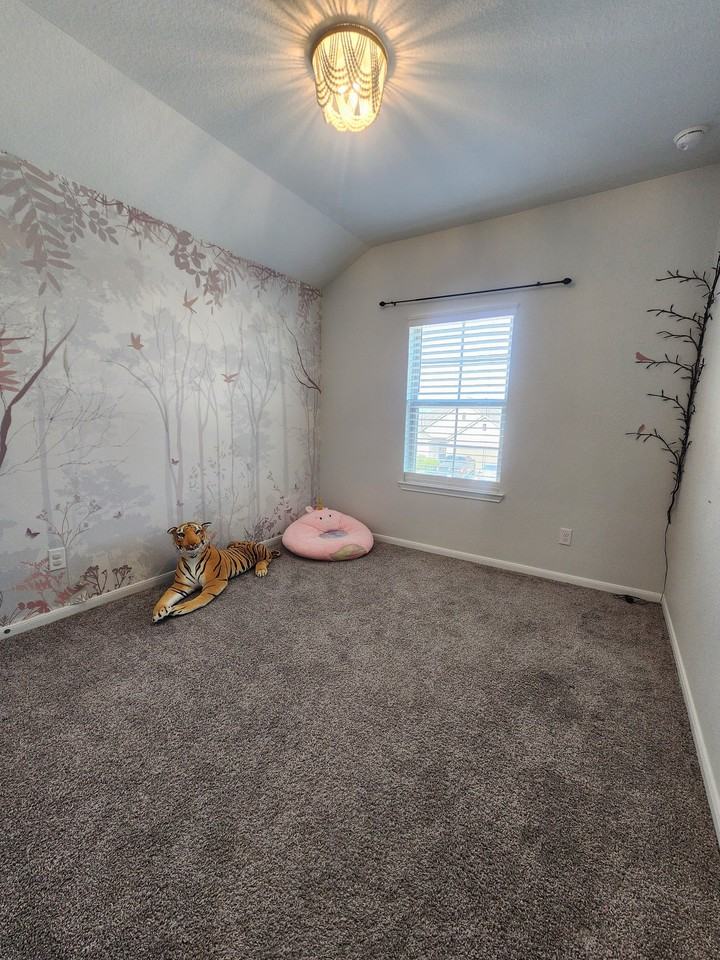 7607 Sirocco Ln - Photo 7 of 20