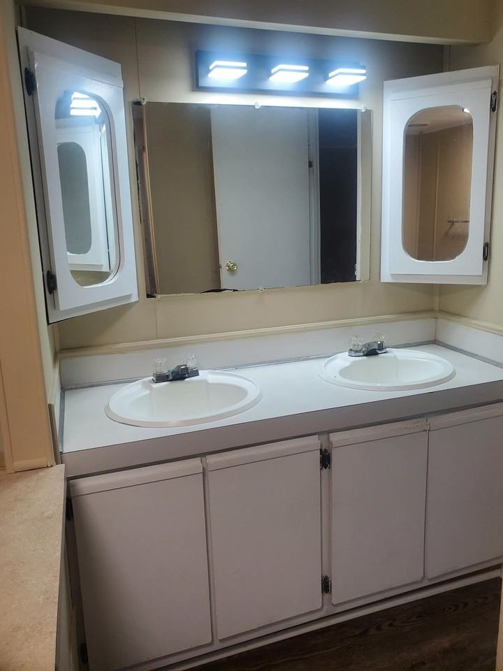 606 S Oak Forest Rd - Photo 6 of 14