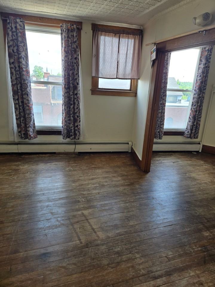 163 Main St #4 - Photo 2 of 4