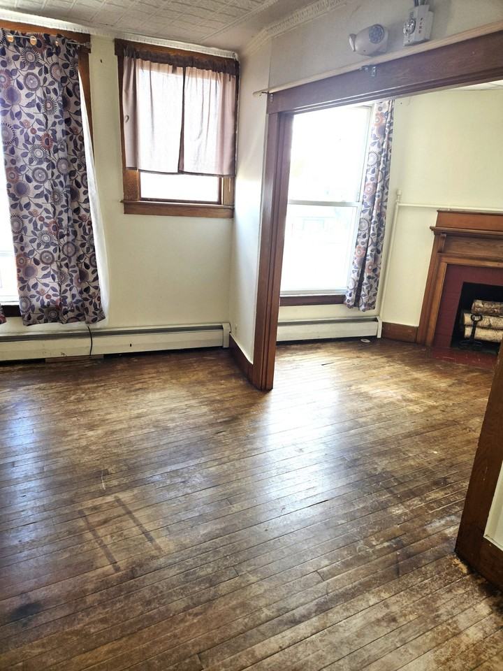 163 Main St #4 - Photo 3 of 4