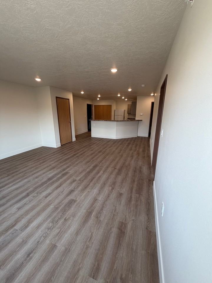 309 46th St N #102 - Photo 5 of 12