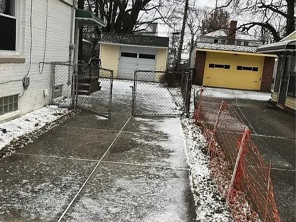 22010 S Lake Shore Blvd - Photo 2 of 17
