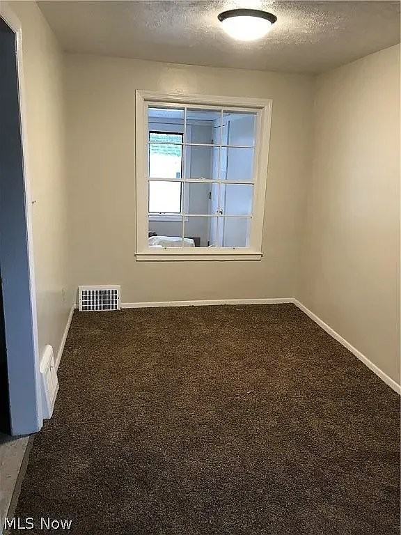 22010 S Lake Shore Blvd - Photo 6 of 17