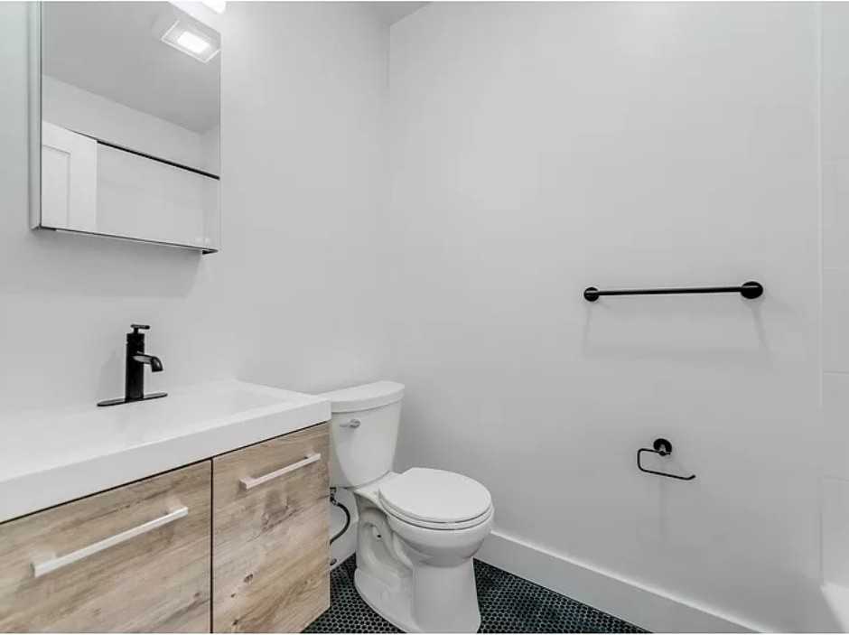 514 Observer Hwy #3W - Photo 6 of 6