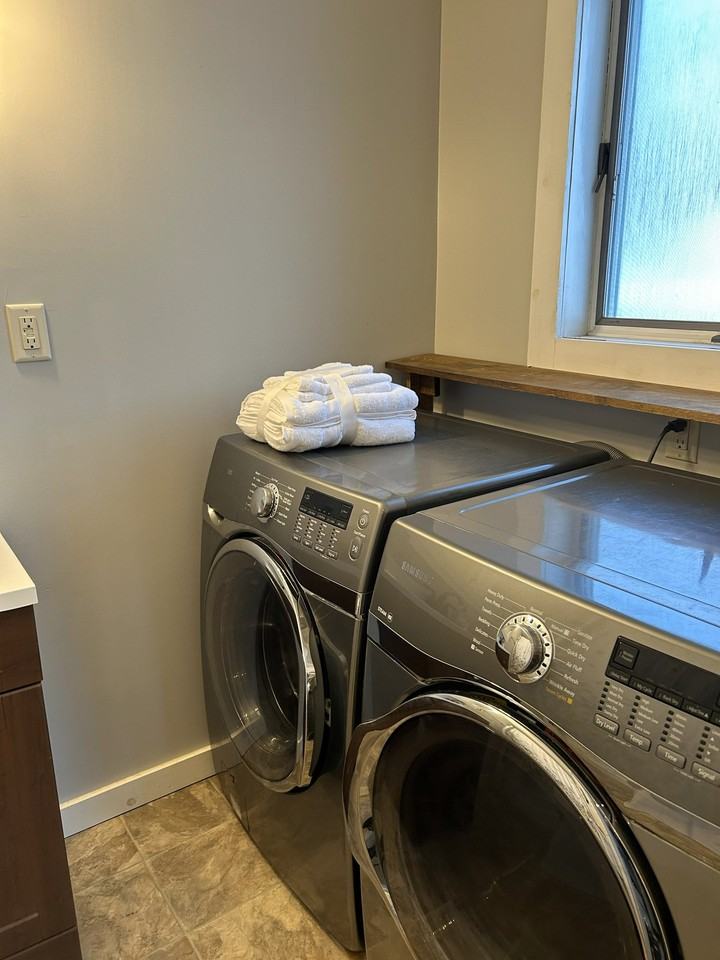 347 N Linden St #A - Photo 5 of 5