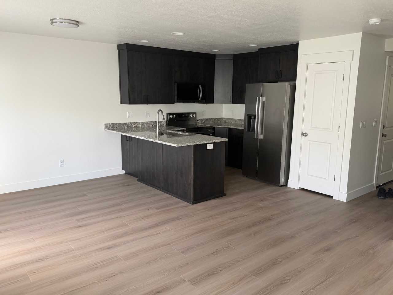 2070 Ne #32 - Photo 2 of 15