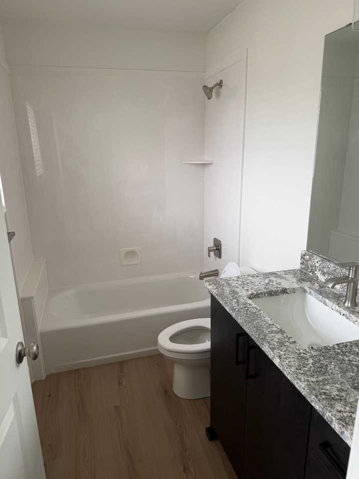 2070 Ne #32 - Photo 6 of 15