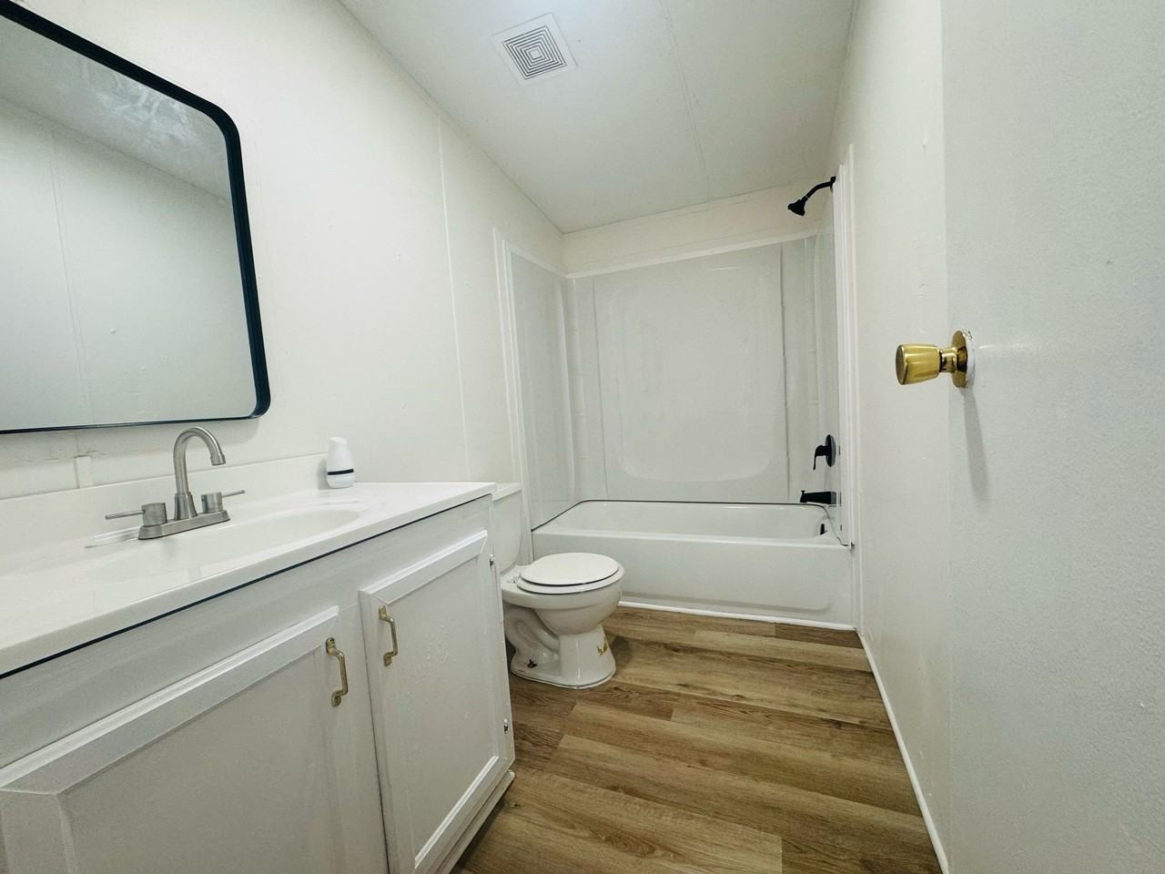 10324 Front St - Photo 5 of 7