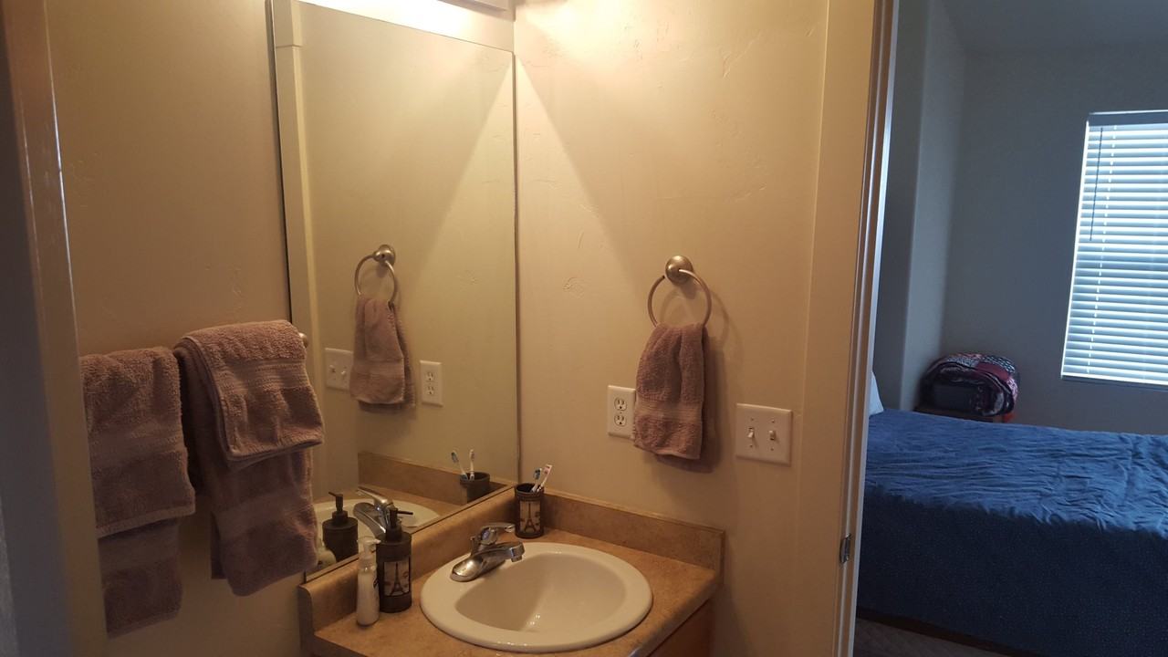 3712 S Markinch Way - Photo 4 of 8
