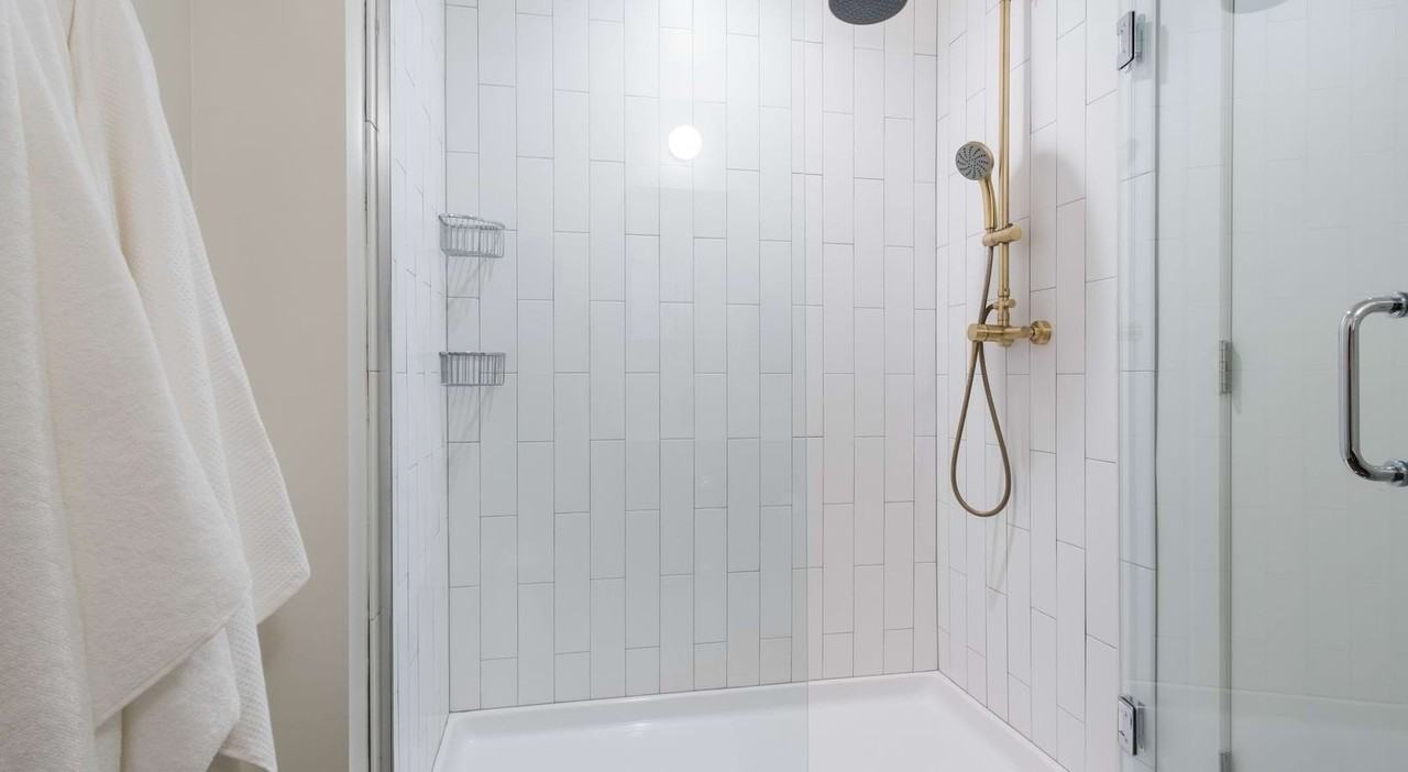 35 E Adams St #211 - Photo 5 of 17
