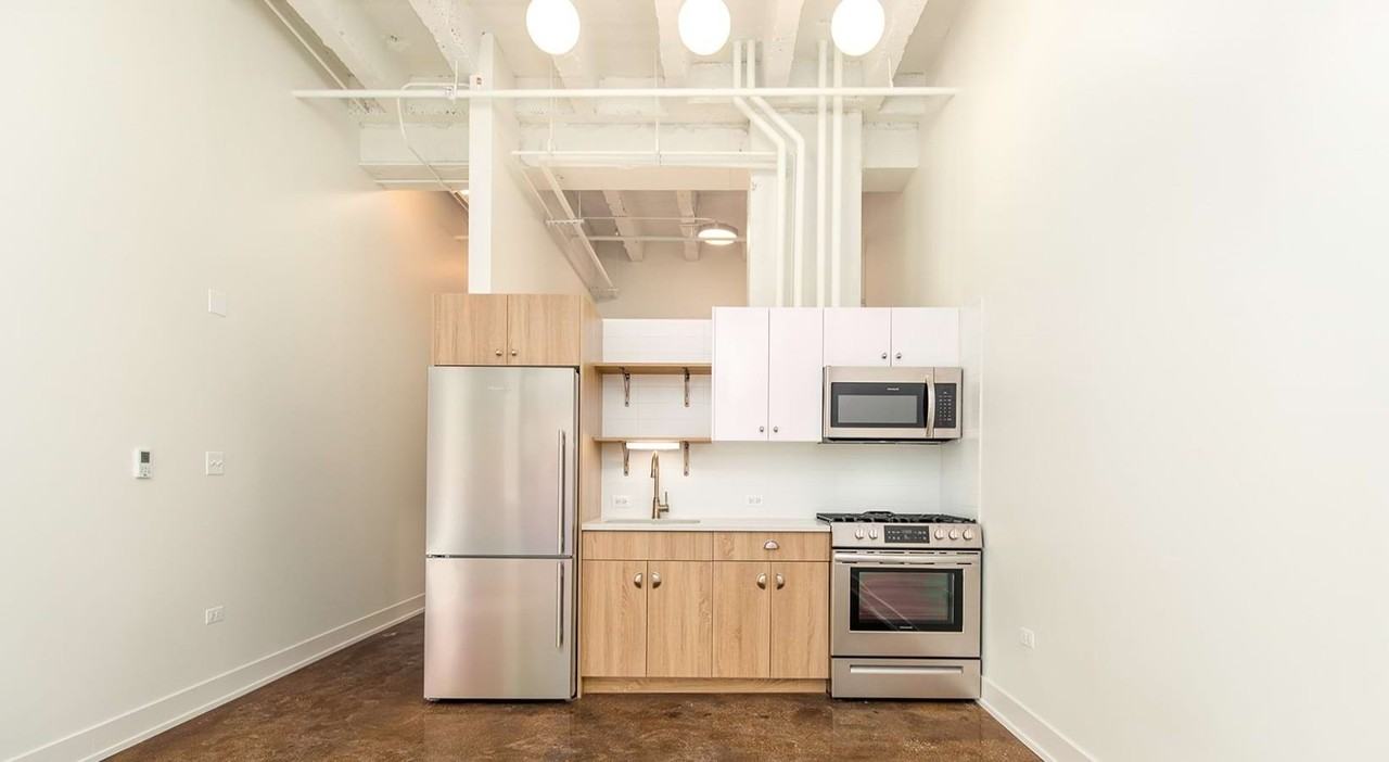 35 E Adams St #211 - Photo 6 of 17