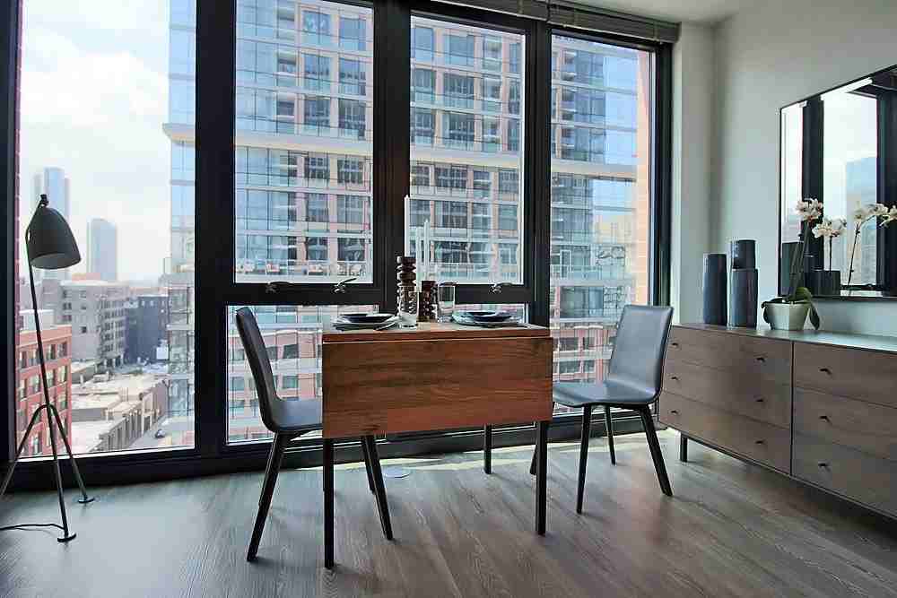633 N Wells St - Photo 2 of 17