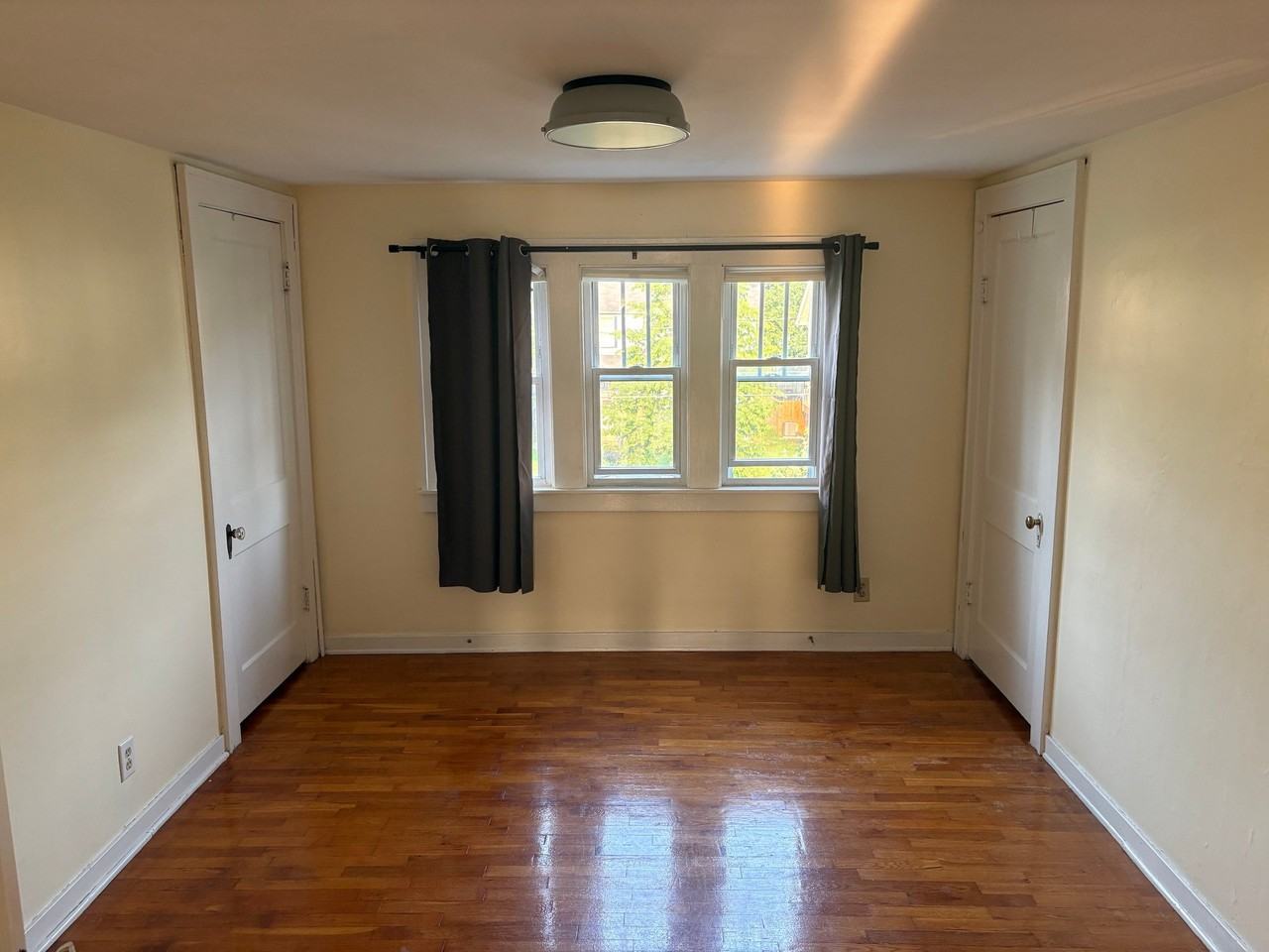 1027 Benjamin Ave Se #2 - Photo 2 of 10