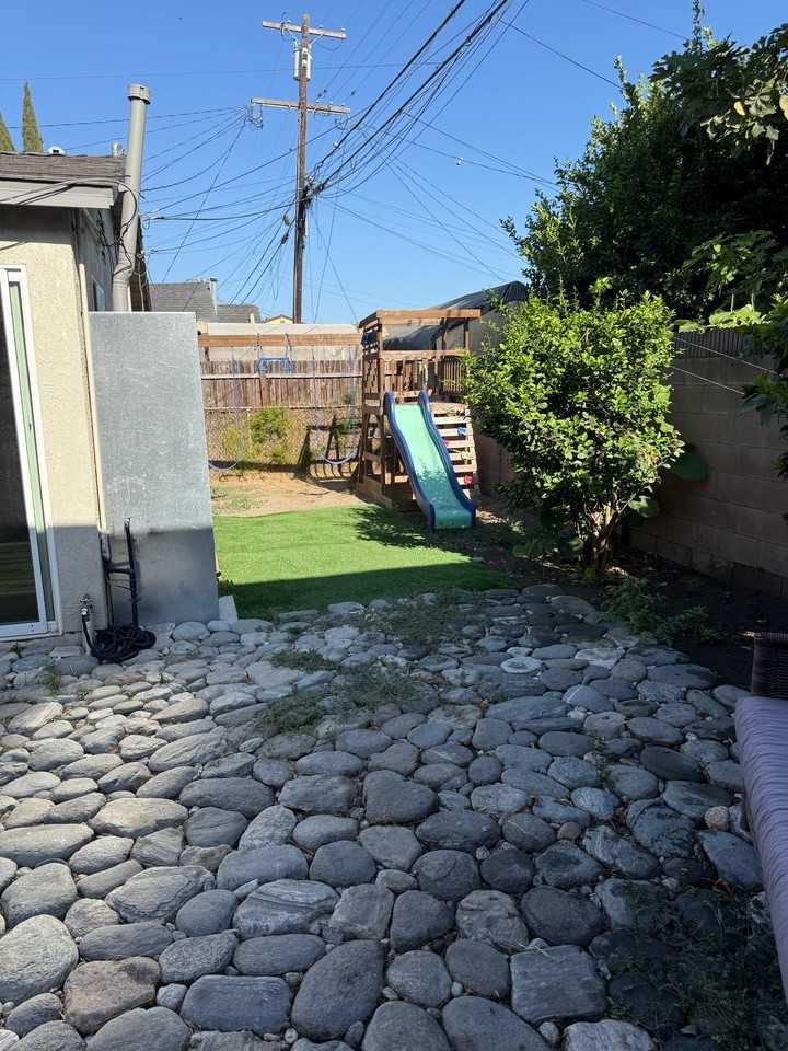 2764 Southern Ave #C - Photo 2 of 17
