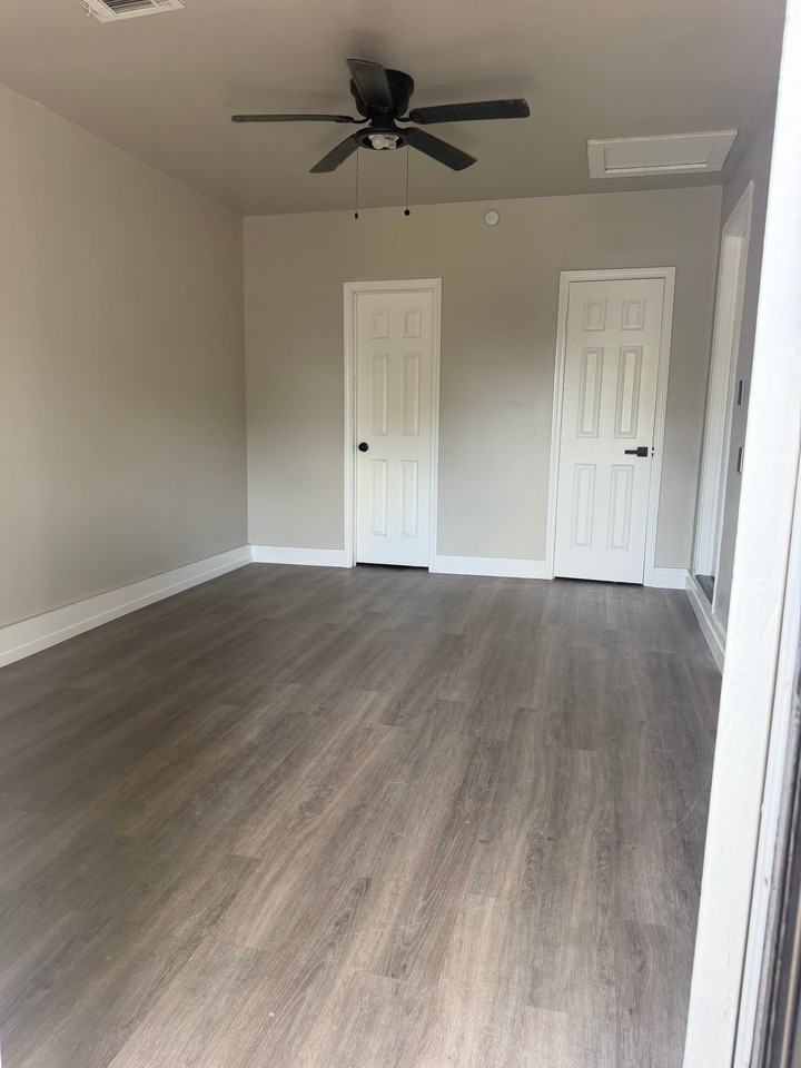 5831 Belneath St - Photo 2 of 10