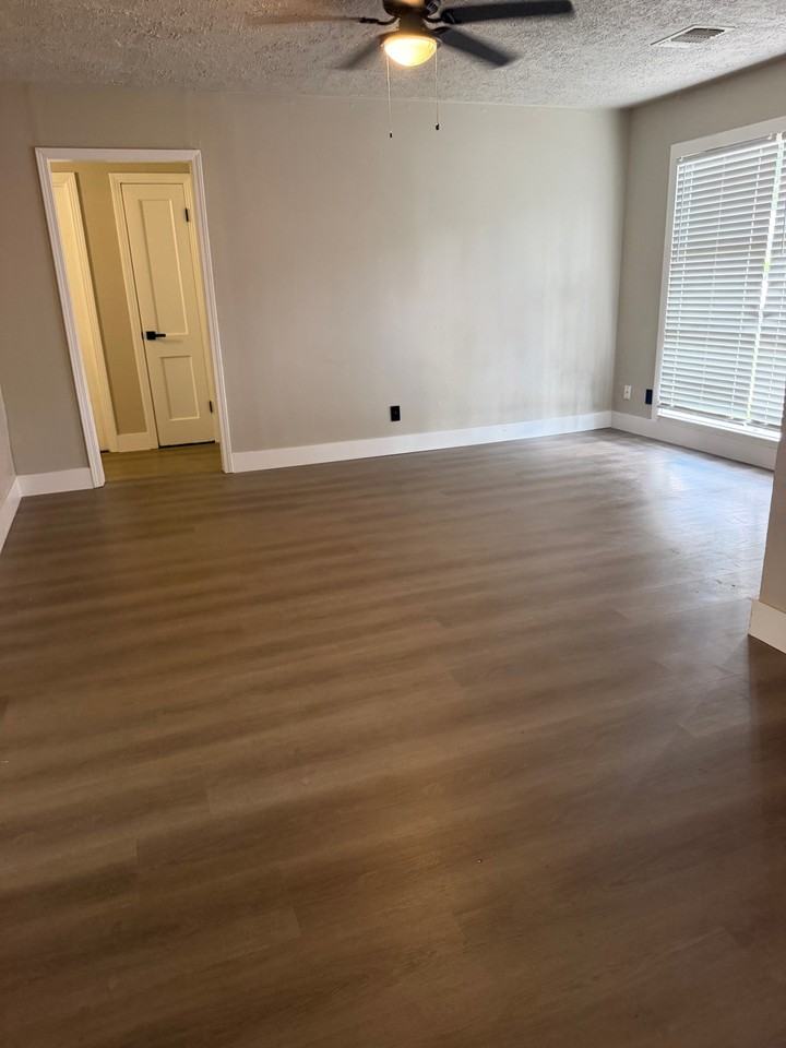 5831 Belneath St - Photo 3 of 10