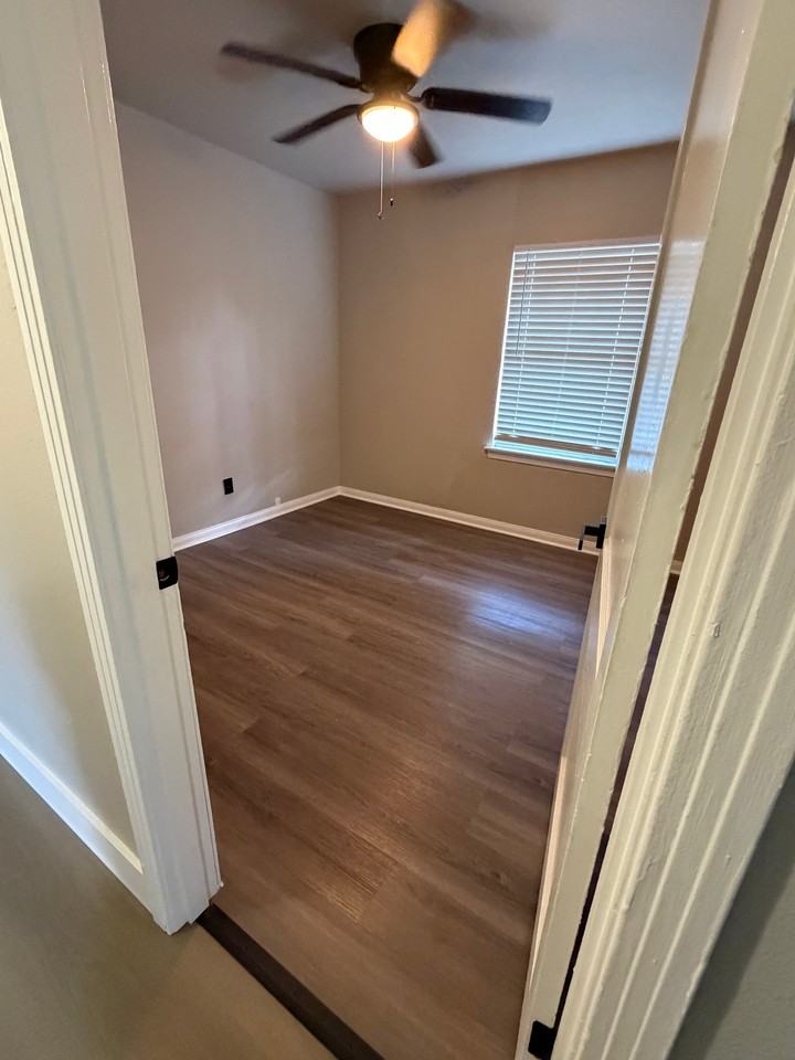 5831 Belneath St - Photo 6 of 10