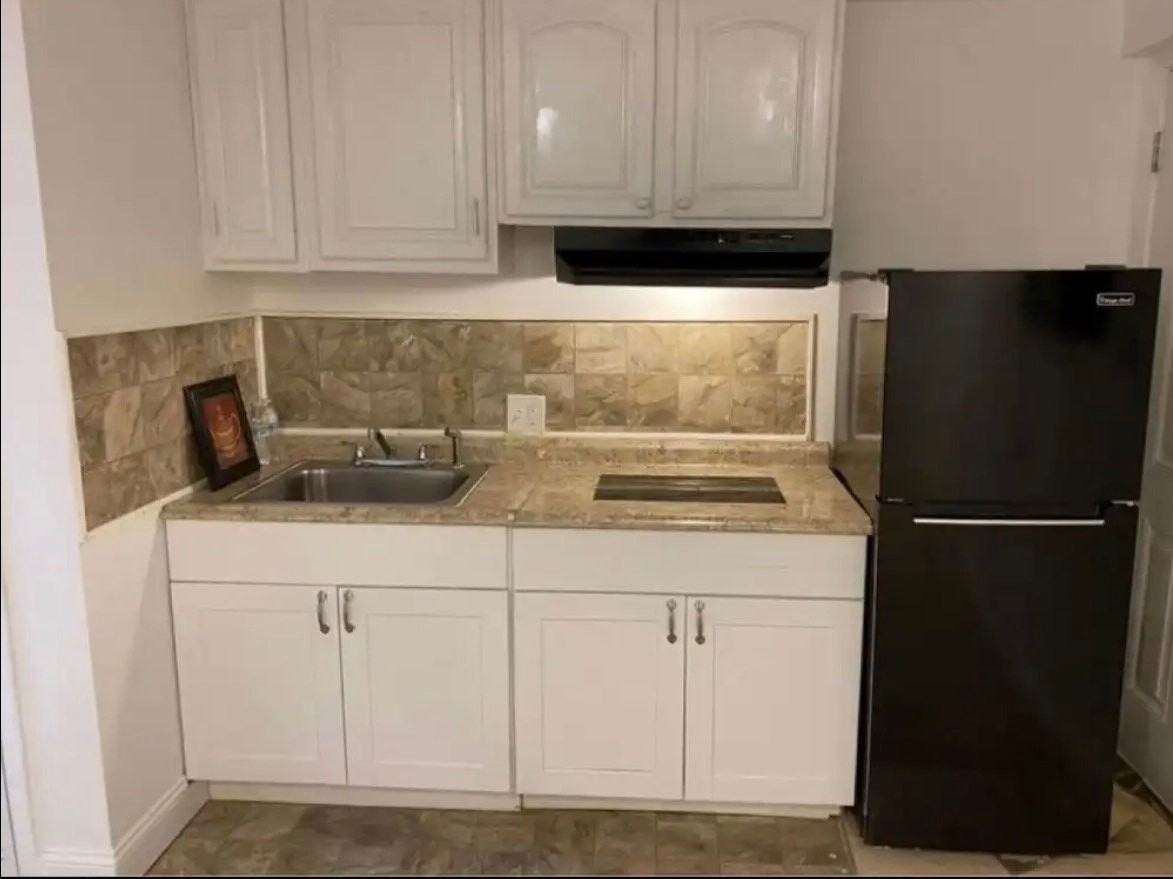 6430 Gildar St - Photo 2 of 12