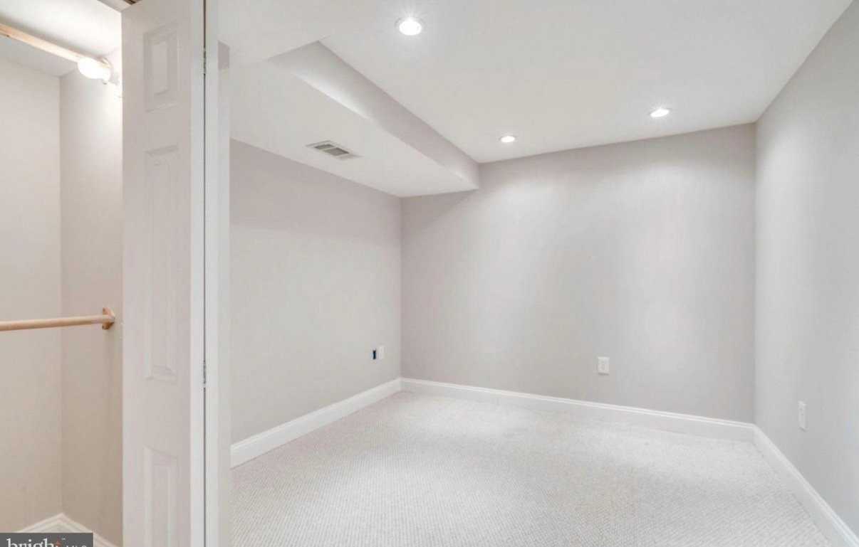 6430 Gildar St - Photo 5 of 12