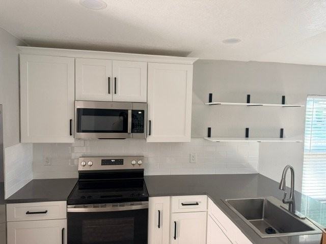 802 E North Bay St - Photo 3 of 12
