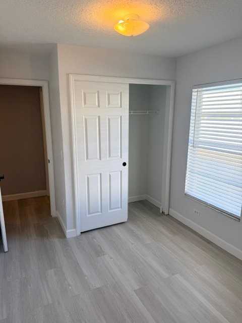 802 E North Bay St - Photo 6 of 12