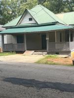 featured image of 423 E Bacon St