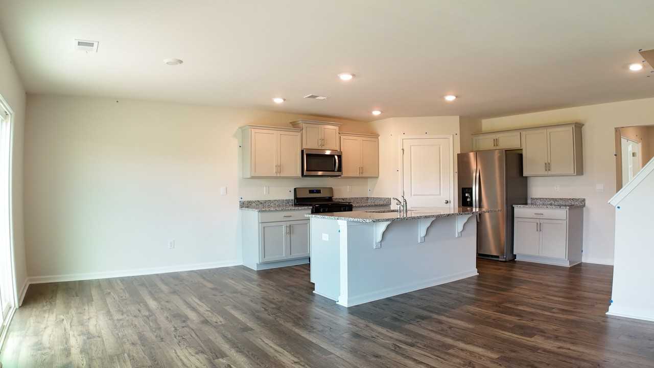 981 Jubilee Trl - Photo 2 of 19