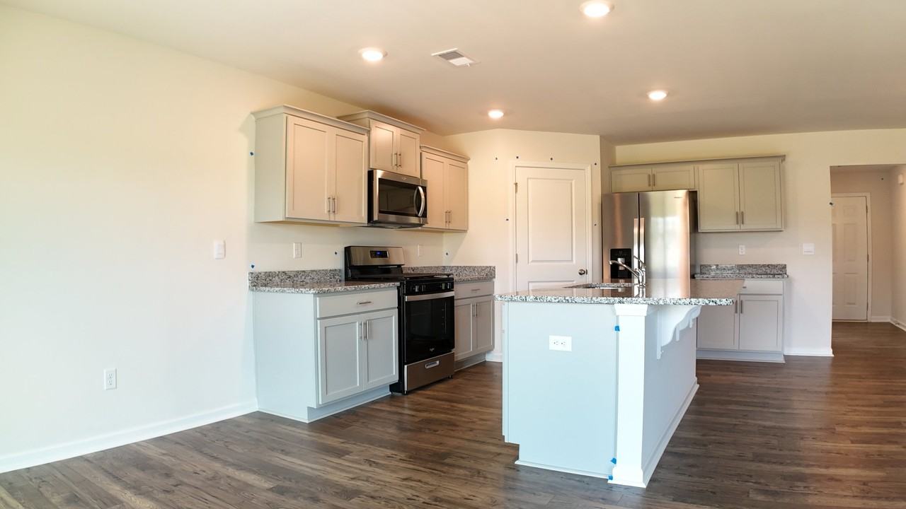 981 Jubilee Trl - Photo 4 of 19