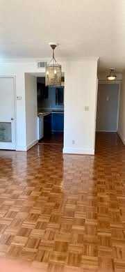 619 King St #210 - Photo 5 of 17