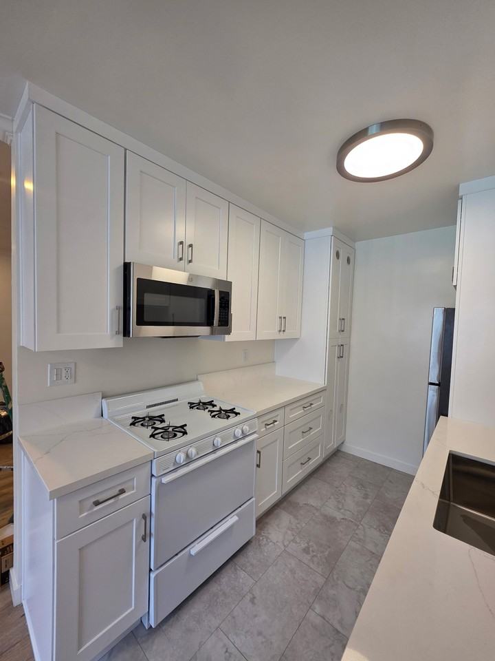 4469 Murietta Ave #07 - Photo 2 of 8