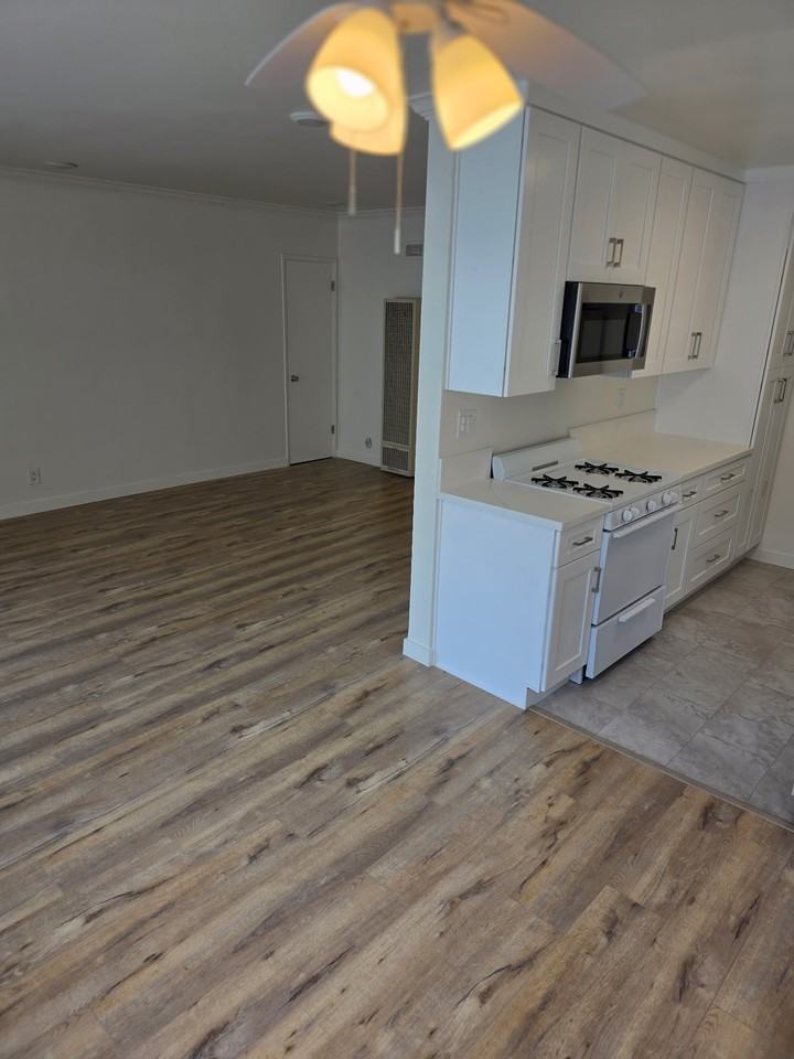 4469 Murietta Ave #07 - Photo 5 of 8