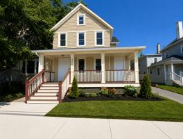 featured image of 406 Comstock St