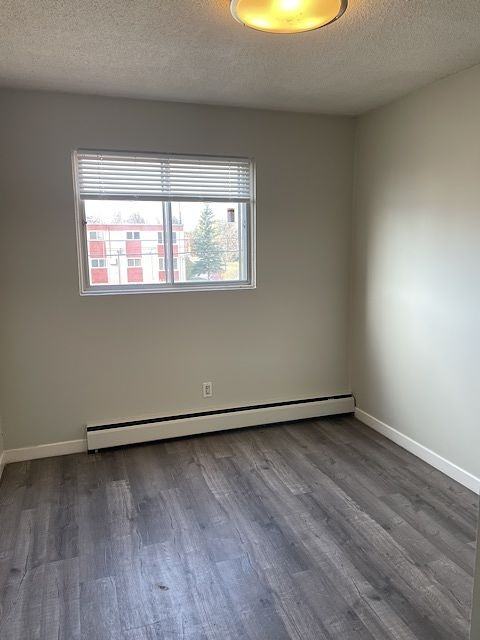 11503 109 Ave Nw - Photo 7 of 12