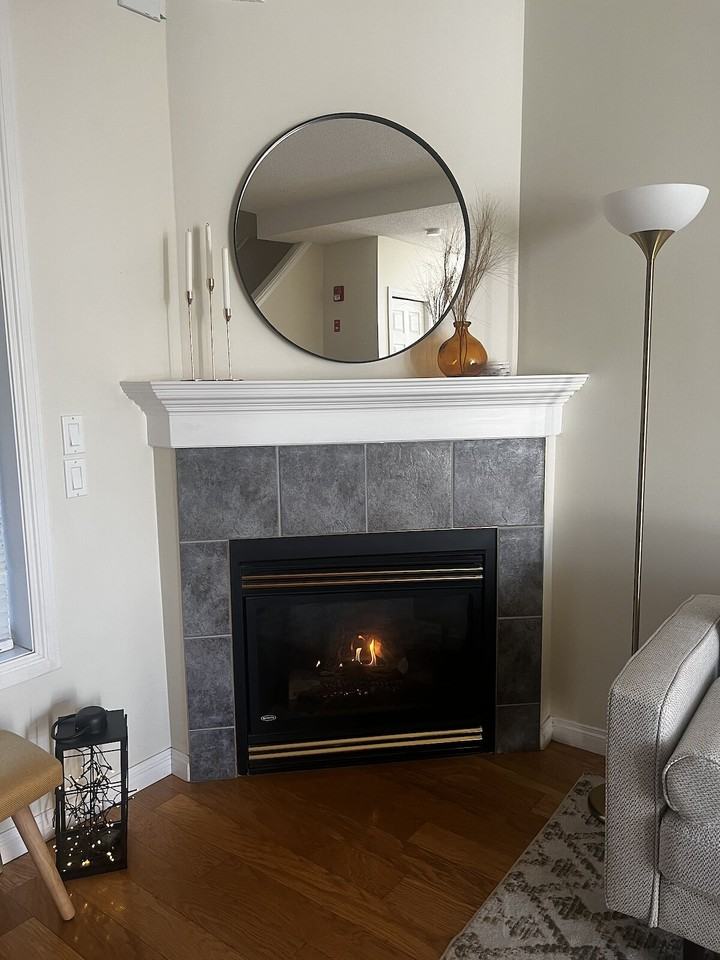 211 -211 15 Ave Sw - Photo 3 of 16