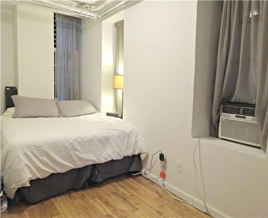 Stuyvesant St #20BBM