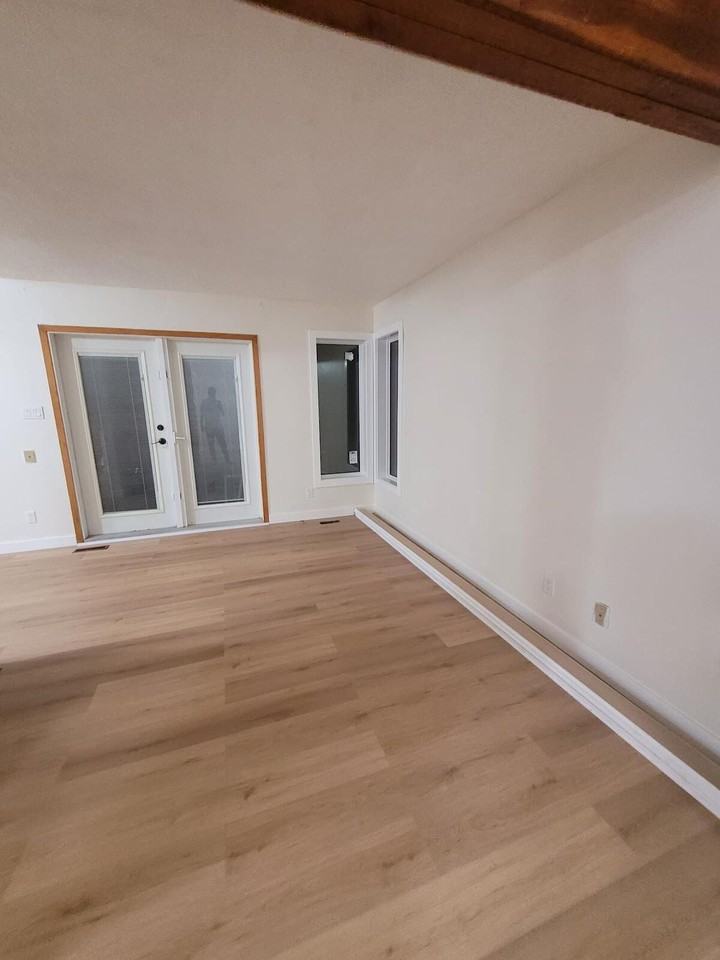 4119 32 Ave Nw - Photo 5 of 41