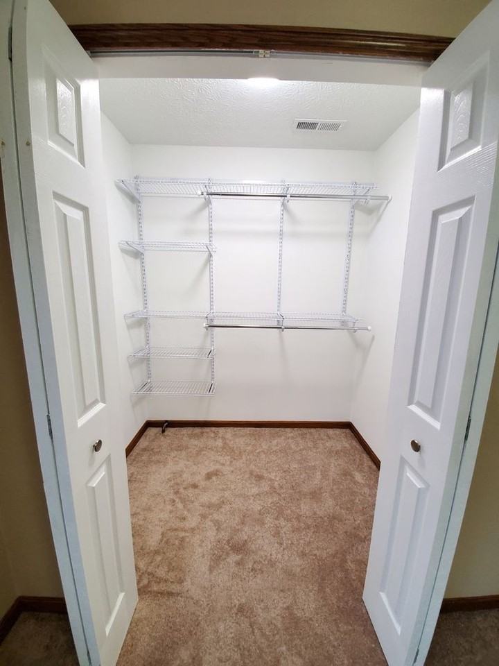 2507 Zircon St Ne #2507 - Photo 7 of 11